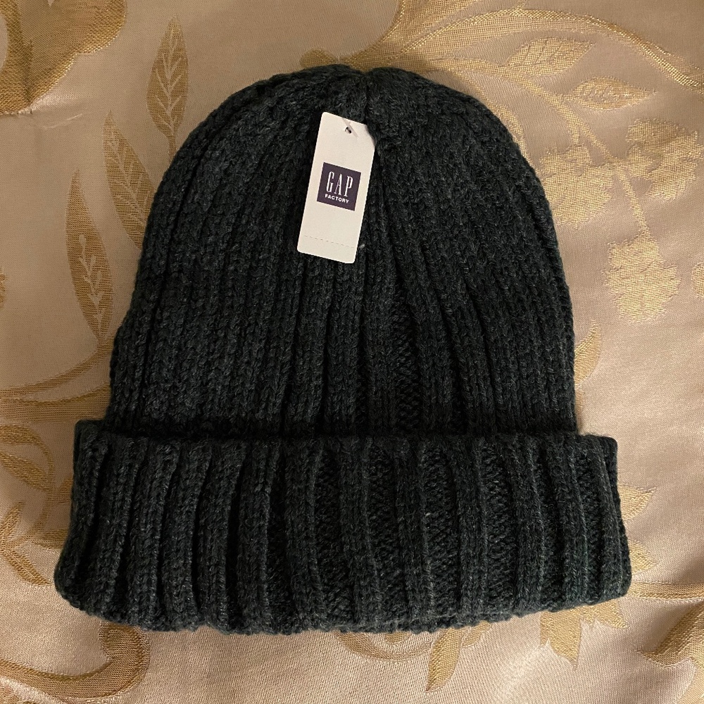 GAP Dark Green Knit Hat - NEW!